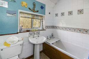 Photo 16- click for photo gallery